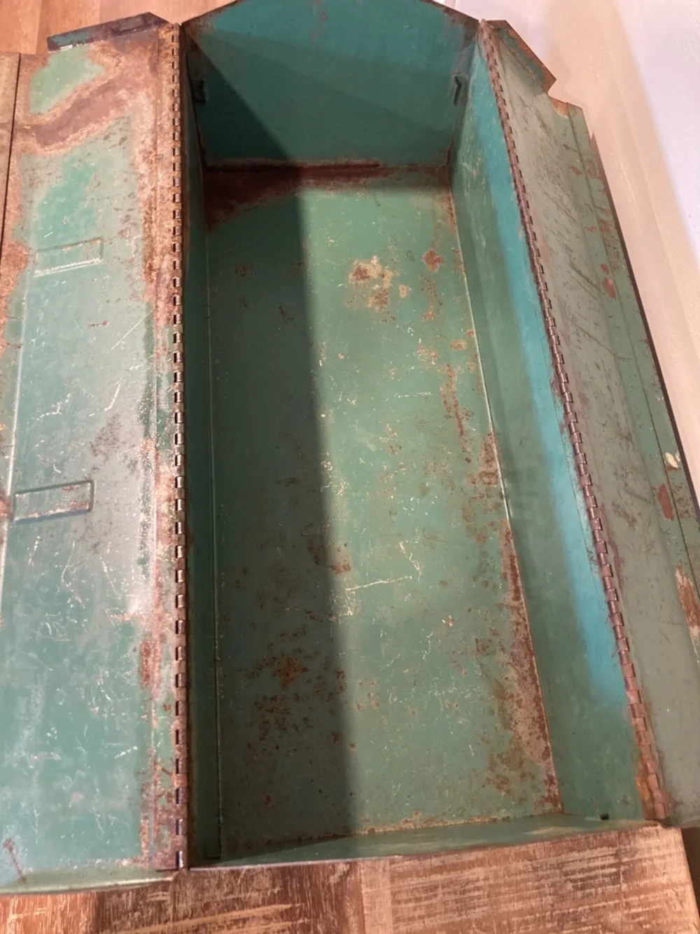 Vintage Metal Toolbox in Teal with Carry Handle and Insert 21” Long Distressed - Picture 8 of 16